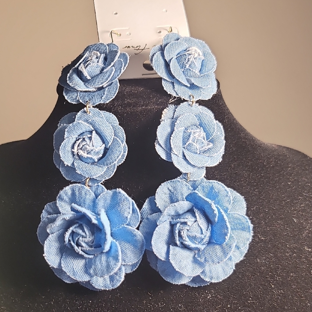 Blue Floral Drop Earrings